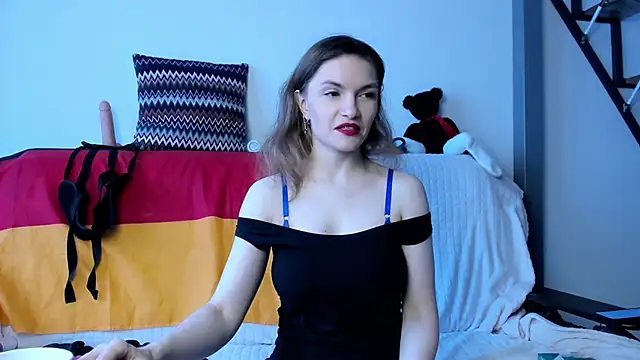 Katherine Twilight online show from December 20, 1:11 pm