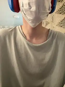 Snapshot of AyatoriKamado chatting on October 4, 8:12 am AyatoriKamado online show from October 4, 8:12 am