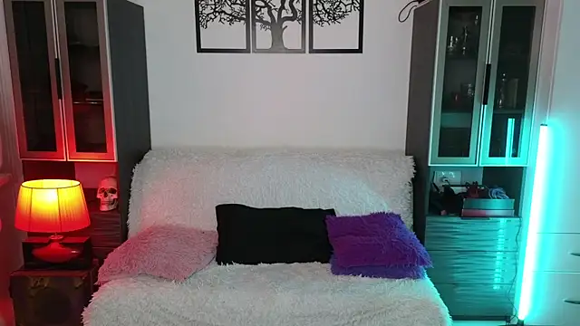 Lila West online show from January 27, 3:28 pm