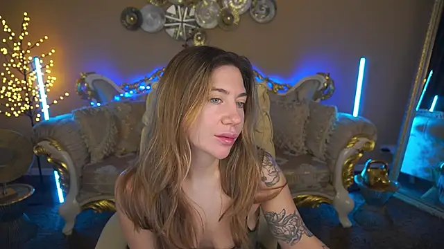 KateShanny online show from February 8, 7:23 am