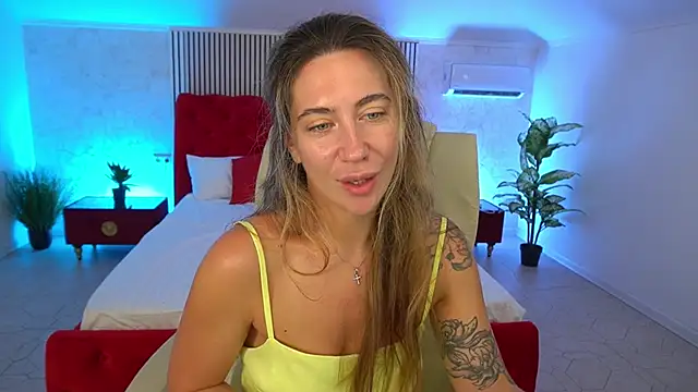 Snapshot of KateShanny chatting on July 2, 5:46 am KateShanny online show from July 2, 5:46 am