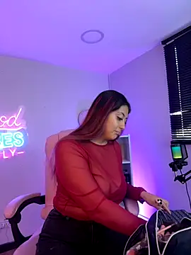 Aphriil   online show from October 9, 12:36 pm