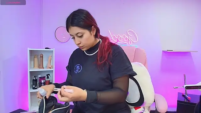 Aphriil   online show from October 21, 7:47 pm