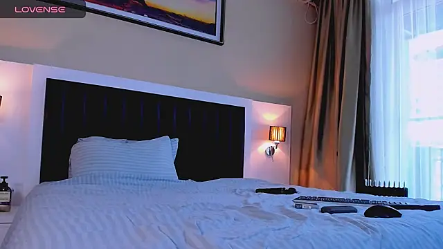 marrenaa online show from November 6, 8:04 am