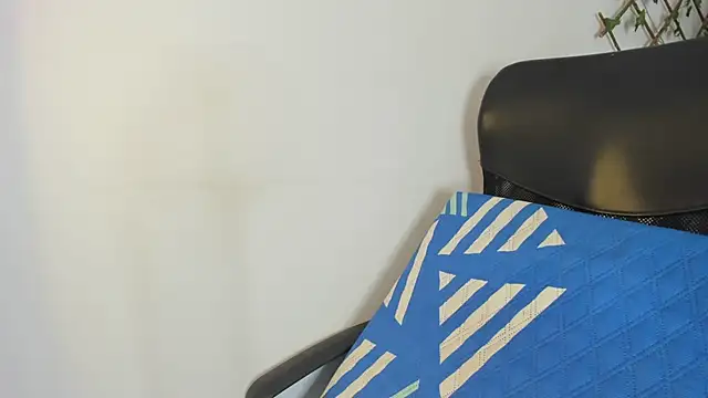 carolinacrus01 online show from September 22, 4:53 pm