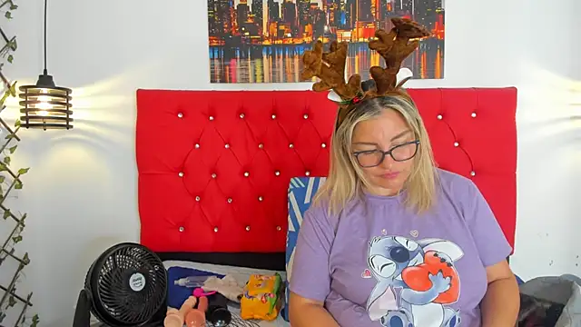 carolinacrus01 online show from November 24, 4:07 pm