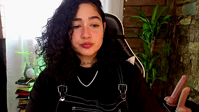 Snapshot of _kat_1995 chatting on September 12, 7:03 pm kat 1995 online show from September 12, 7:03 pm