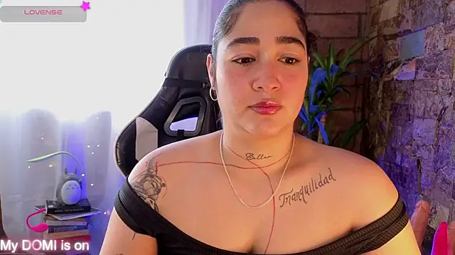 Snapshot of _kat_1995 chatting on September 21, 7:15 pm kat 1995 online show from September 21, 7:15 pm