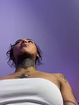 Snapshot of iamkatty_ chatting on September 17, 4:52 pm iamkatty  online show from September 17, 4:52 pm