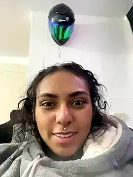 Snapshot of iamkatty_ chatting on October 10, 6:40 pm iamkatty  online show from October 10, 6:40 pm