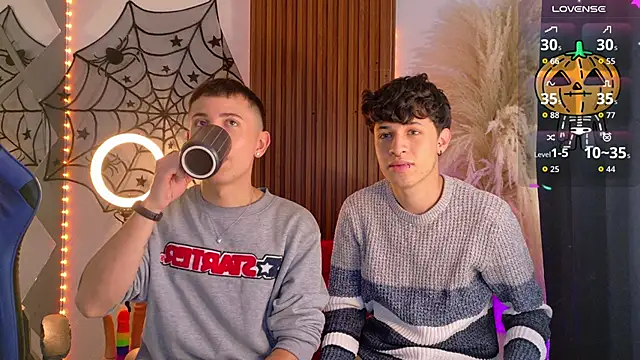 Axel  Evans online show from October 8, 12:03 pm