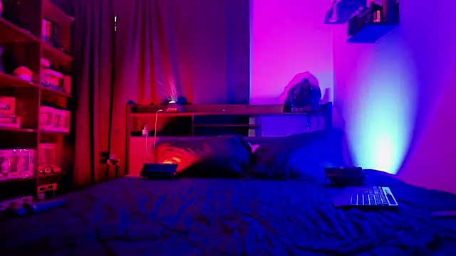 Mariana velezz online show from May 15, 1:18 pm