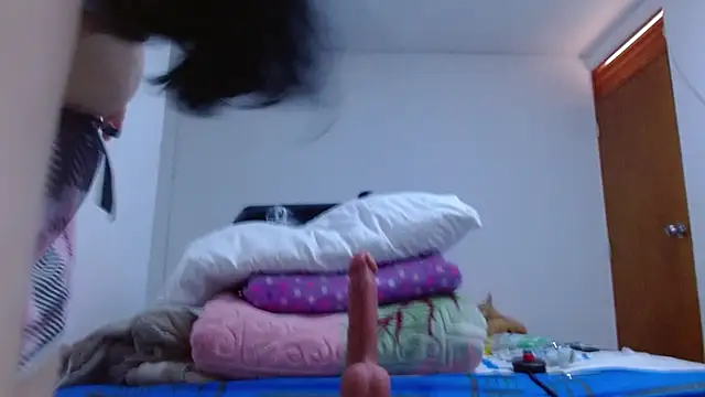 isabel 24 gil online show from April 7, 3:23 pm