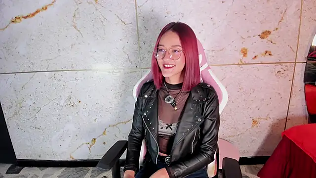 Snapshot of daphne_courtis chatting on September 11, 3:17 am daphne courtis online show from September 11, 3:17 am