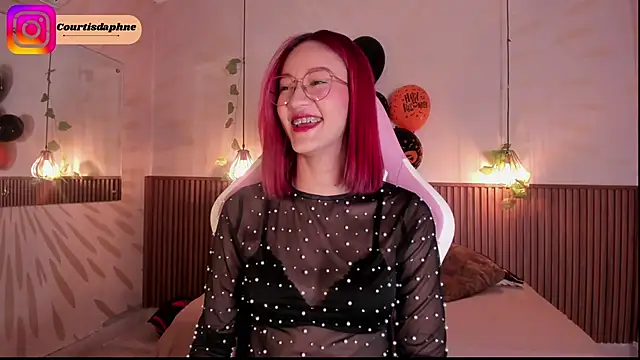 Snapshot of daphne_courtis chatting on October 25, 3:14 am daphne courtis online show from October 25, 3:14 am