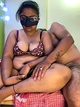 SwatiCam online show from November 8, 7:34 pm