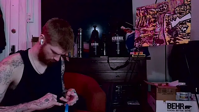 Snapshot of Magnetic127 chatting on March 22, 5:27 pm Magnetic127 online show from March 22, 5:27 pm