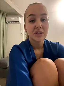 Snapshot of CandyVice chatting on November 5, 7:36 pm CandyVice online show from November 5, 7:36 pm