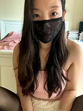 Snapshot of xinmeng-000 chatting on September 10, 7:19 am xinmeng-000 online show from September 10, 7:19 am