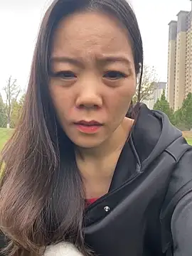 Snapshot of xinmeng-000 chatting on October 16, 4:13 am xinmeng-000 online show from October 16, 4:13 am