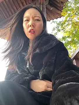 Snapshot of xinmeng-000 chatting on November 2, 6:16 am xinmeng-000 online show from November 2, 6:16 am