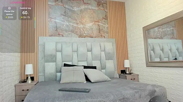 Snapshot of pipedark_ chatting on September 13, 4:01 am pipedark online show from September 13, 4:01 am