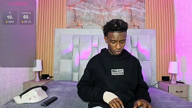 Snapshot of pipedark_ chatting on September 27, 3:22 am pipedark online show from September 27, 3:22 am