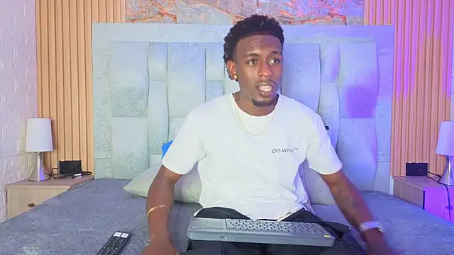 Snapshot of pipedark_ chatting on September 29, 4:17 am pipedark online show from September 29, 4:17 am