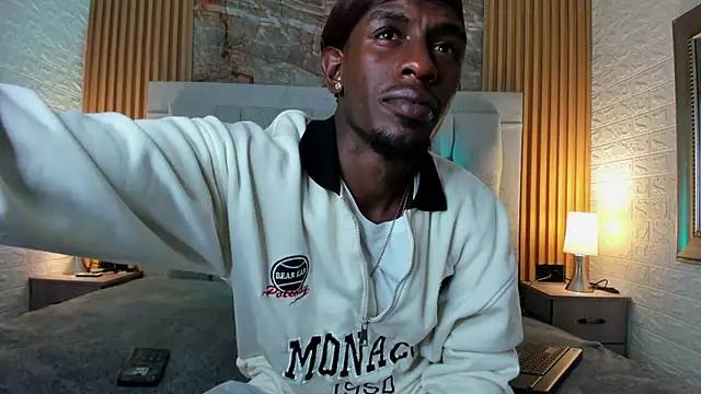 Snapshot of pipedark_ chatting on October 1, 3:23 am pipedark online show from October 1, 3:23 am