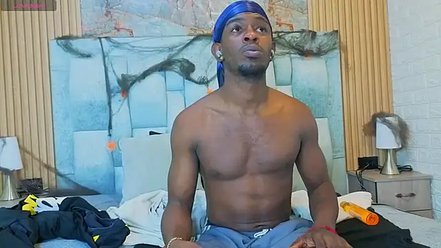 Snapshot of pipedark_ chatting on October 19, 3:18 am pipedark online show from October 19, 3:18 am