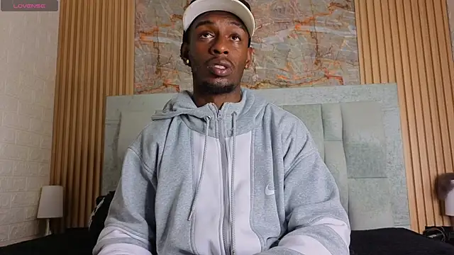 Snapshot of pipedark_ chatting on November 4, 3:16 am pipedark online show from November 4, 3:16 am