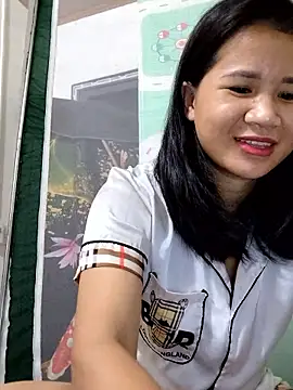 Snapshot of Maria2299 chatting on September 15, 7:36 pm Maria2299 online show from September 15, 7:36 pm