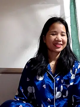 Snapshot of Maria2299 chatting on October 25, 4:13 pm Maria2299 online show from October 25, 4:13 pm