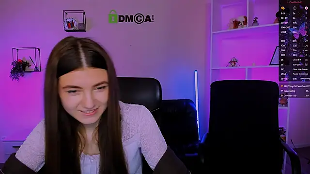 lissa night online show from November 17, 1:06 pm