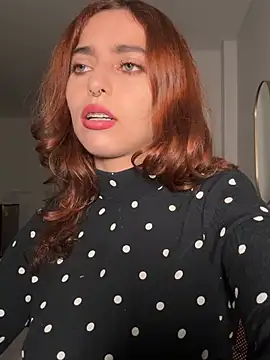 imhelena online show from January 12, 11:10 pm