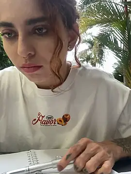 imhelena online show from January 16, 10:25 pm