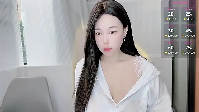 Bella Ava online show from November 20, 7:30 am