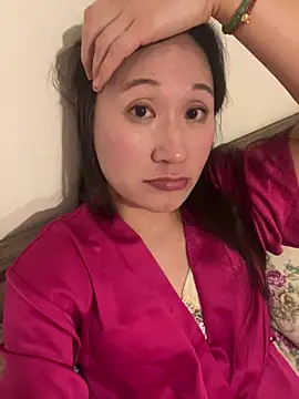 evachinoise online show from April 20, 8:10 pm