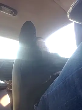 uratre online show from November 28, 8:44 pm