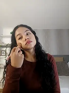 Celine Lee online show from October 3, 4:15 pm