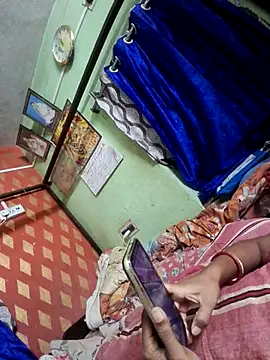 Snapshot of cutecouple1983 chatting on November 30, 7:29 pm cutecouple1983 online show from November 30, 7:29 pm