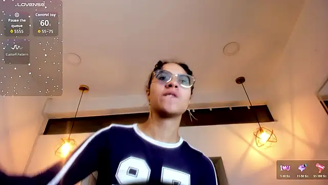 Hanna Cornee  online show from March 7, 2:25 pm