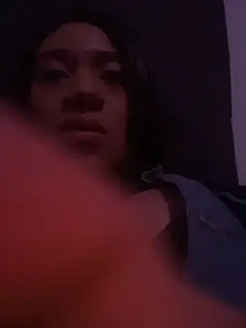 Snapshot of Kellye_hotTs chatting on June 5, 1:23 am Kellye hotTs online show from June 5, 1:23 am