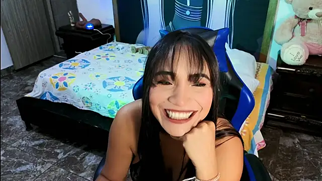 Snapshot of carolxotic chatting on May 19, 3:18 pm carolxotic online show from May 19, 3:18 pm