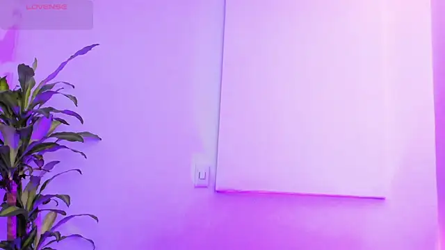 MacarenaSmith online show from December 15, 11:25 am