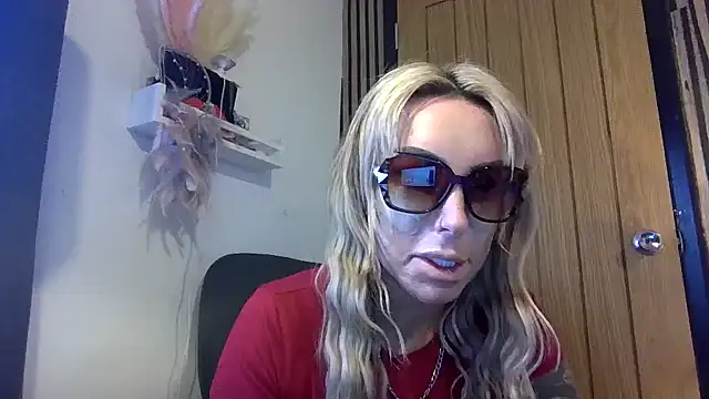 poppyinga1 online show from February 20, 9:43 am