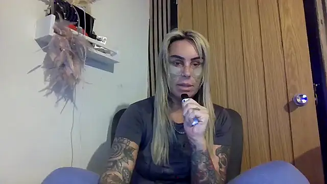 poppyinga1 online show from February 23, 4:48 pm