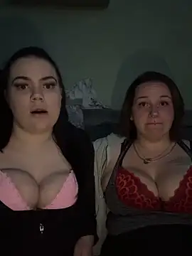 Snapshot of Shellybttn chatting on March 27, 10:09 pm Shellybttn online show from March 27, 10:09 pm