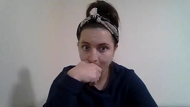 DInaraXRose online show from September 17, 6:20 pm