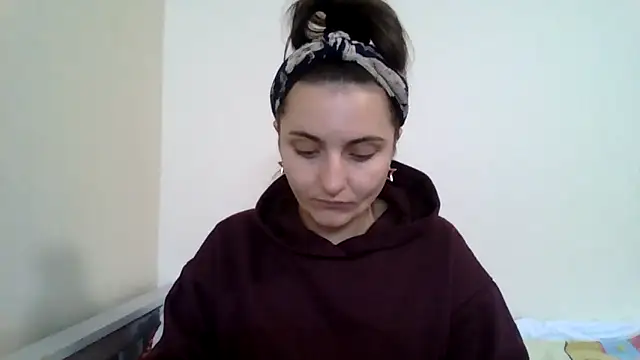 DInaraXRose online show from October 13, 9:53 am